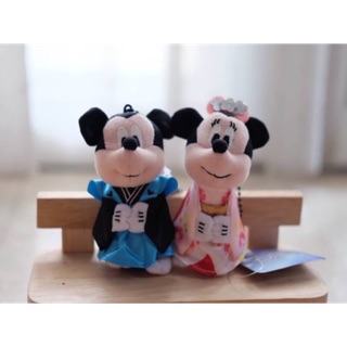 พวงกุญแจ mickey minnie ใส่ชุดกิโมโน  ขนาด 10 ซม. ราคาคู่ละ 379 บาท