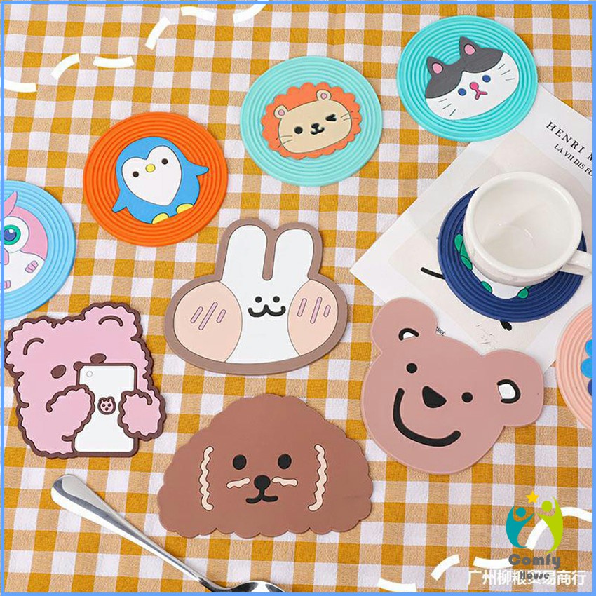 Comfy ที่รองแก้ว PVC ลายการ์ตูน วัสดุกันลื่น ​ล้างได้ ทนความร้อน Cartoon PVC Coaster