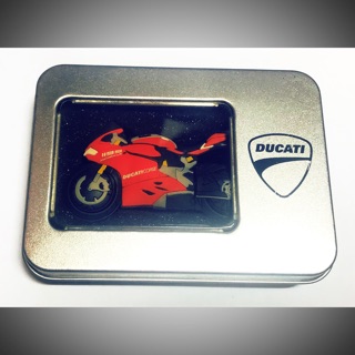 Thumb Drive USB Ducati 4G แท้ มือ 1 เป็นโมเดล วางตั้งได้