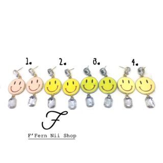 ครบ 150 บาทส่งฟรีทั้งร้าน / ต่างหูหน้ายิ้มห้อยระย้า🌝