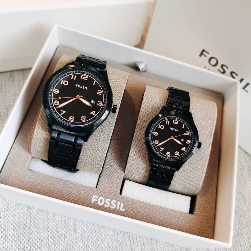 (ผ่อน0%) นาฬิกา setคู่ สีดำ Fossil His and Her Wylie Three-Hand Black Stainless Steel Watch  BQ2471SET ขนาด 42 / 34 mm.