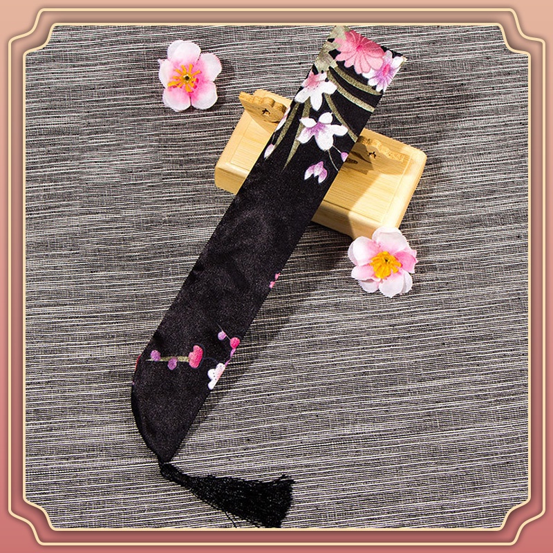 ถุงขนาด 23×4.5cm สำหรับไว้ใส่พัด ขนาด 8 นิ้ว ถุงพัดผ้า กระเป๋าพัด ที่เก็บพัด ลายสวยงาม ถุงผ้า