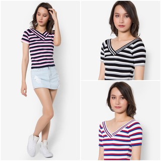 เสื้อยืด Ribbed V-Neck Striped