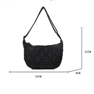 (w211)กระเป๋าสะพายข้าง ลายตารางนวมใบใหญ่ สายหนา ทน vgetbag