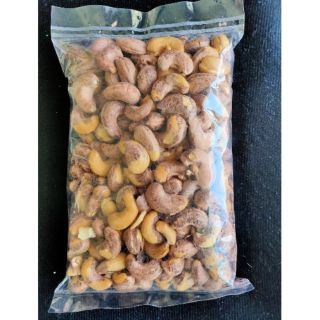 เม็ดมะม่วงหิมพานต์แบบเผา ครึ่งกิโล กับ 1กิโลกรัม - Cashews Nut ขนาดใหญ่ ไซส์จัมโบ้