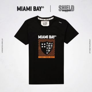 Miami Bay เสื้อยืดชาย รุ่น Shield สีดำ