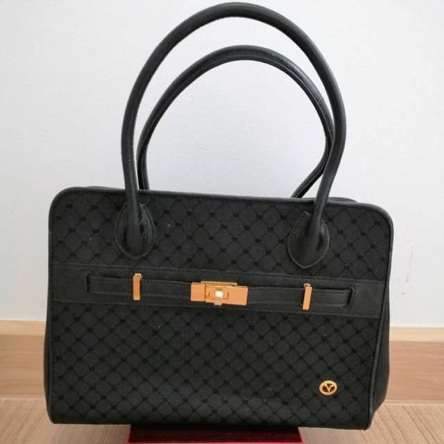 Valentino rudy bag. สีดำ