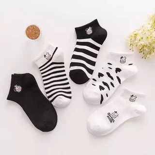 ถุงเท้า ข้อสั้น ถุงเท้าเกาหลี มี8แบบให้เลือก (1 แพคมี 5ลาย) ใส่ได้ทั้ง ช/ญ🧦🧦