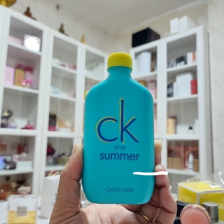 น้ำหอมแท้ติดขวด CK One Summer Limited 2020 ติดขวดขนาด +-35/100ml ดูจากรูปเป็นหลักอาจจะกะปริมาตรไม่ถูก