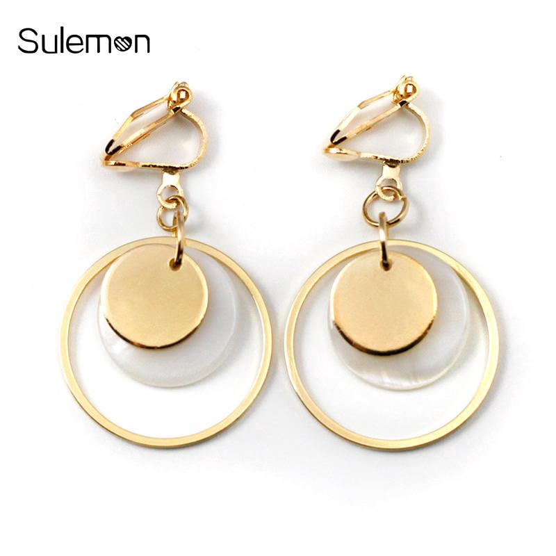 Metal Shell Round ต่างหูหนีบ Clip On Earrings Non Pierced Geometric Earrings แป้นต่างหูหนีบ ไม่ต้องเจาะ CE153