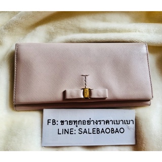 มือสองของแท้100% Salvatore Ferragamo กระเป๋าสตางค์ 2 พับ มีซิปด้านใน ช่องใส่บัตร 6 ช่อง หนังแท้ safino