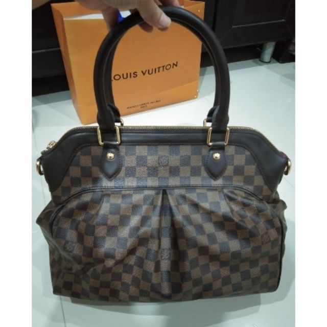 LV Damier Trevi หลุยส์มือสอง