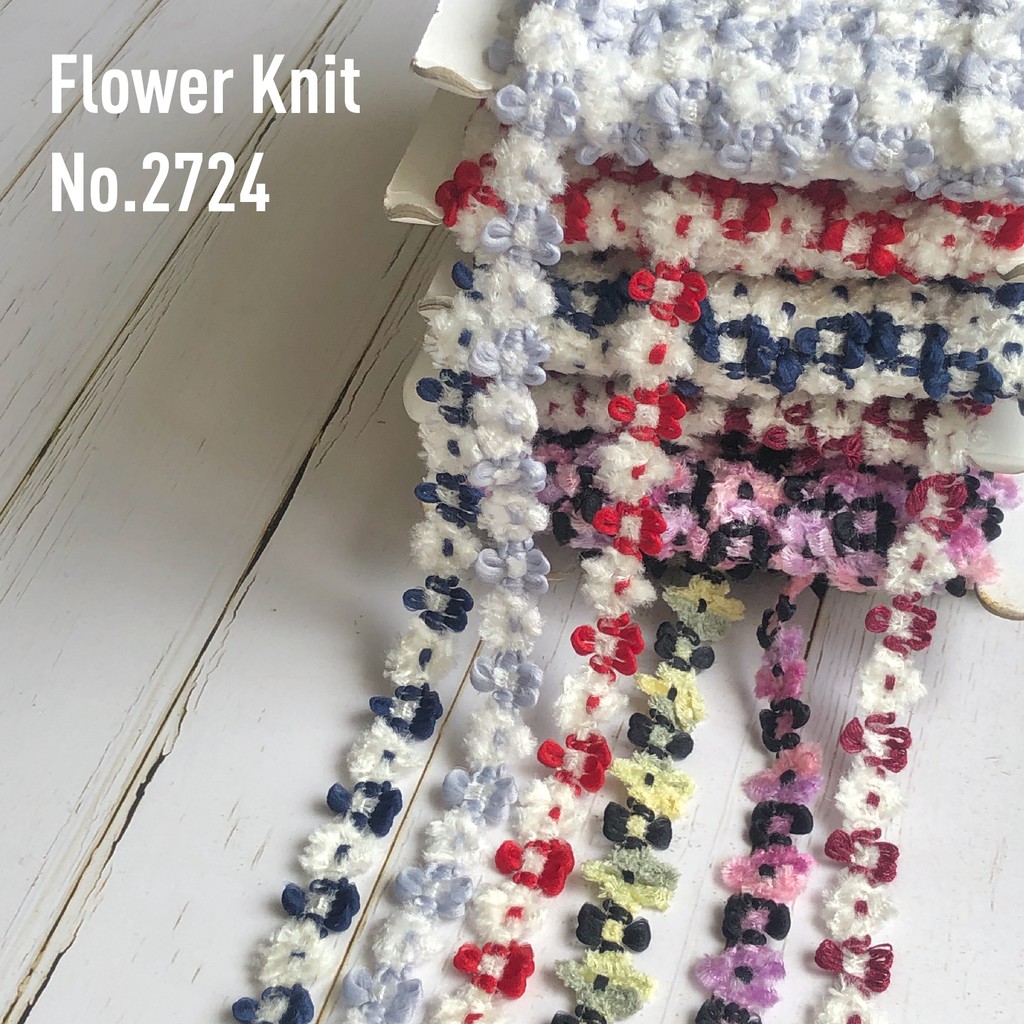 MOMOTARA No. 2724 เทปทอ Knit เทปทอ Knit ลายดอกไม้ Flower Knit ขนาด 2.4 CM ยาว 18 หลา