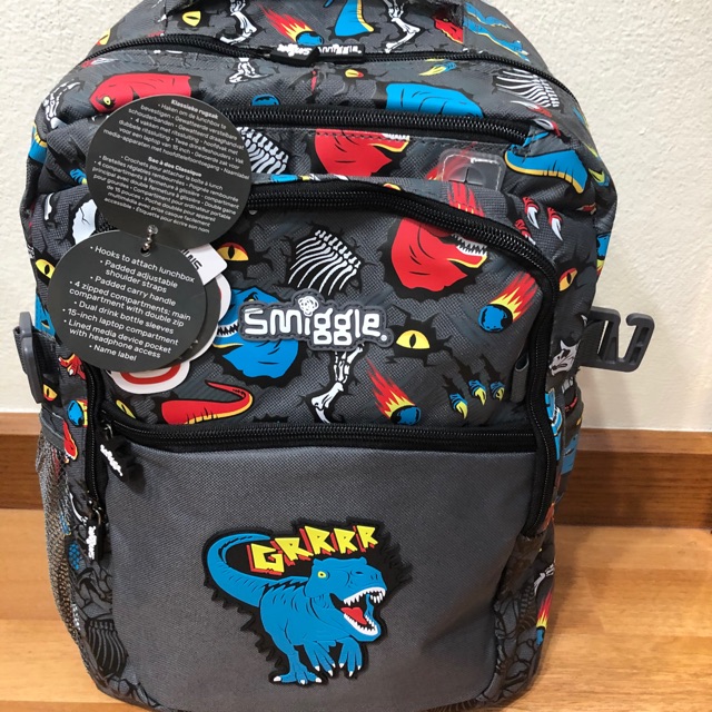 Smiggle Classic Backpack ขนาด 16 นิ้ว