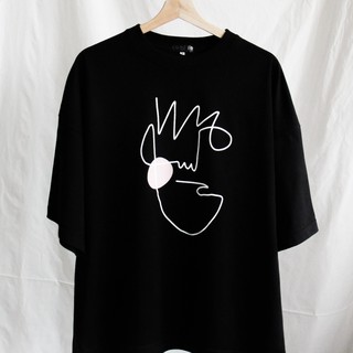 เสื้อยืดคอกลมเสื้อยืดโอเวอร์ไซส์ GURETO : Man (Black)S-3XL