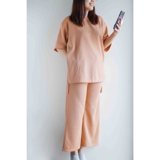 ชุดเซ็ตเสื้อ+กางเกง ทรง oversize มีกระเป๋าข้าง