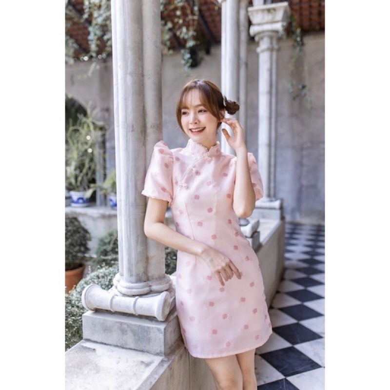 เดรสอาหมวย S จากร้าน On.December25 ขายใน IG ค่ะ