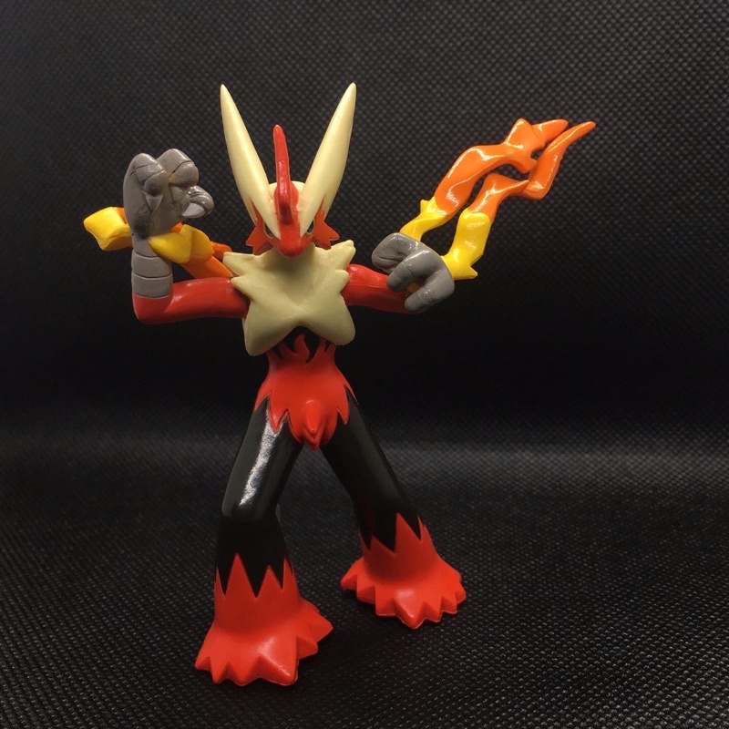 ฟิกเกอร์ โมเดล โปเกมอน เมก้าบาชาโม ของแท้ สูง 4 นิ้ว Mega Blaziken Pokemon figure T-ARTS