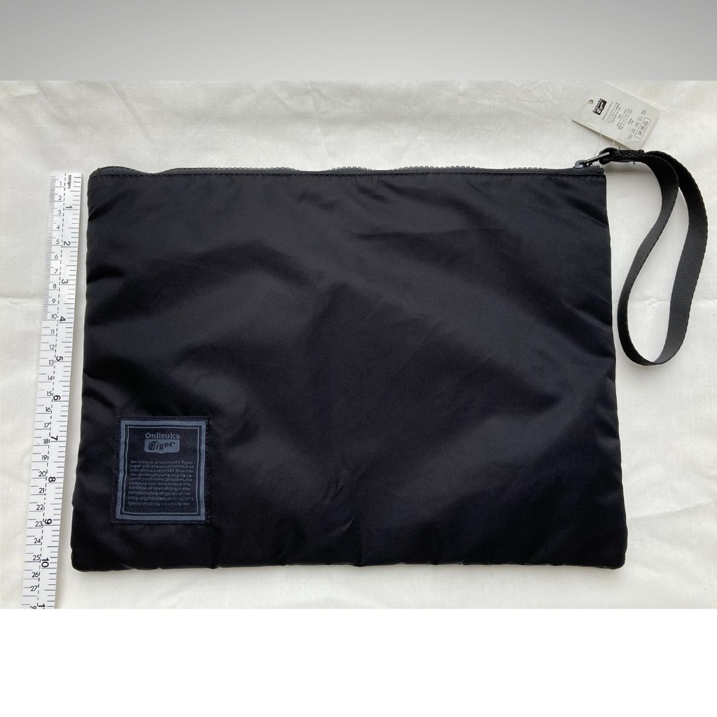 Onitsuka Tiger กระเป๋ามือสอง กระเป๋าใส่แทบเลต สีดำ