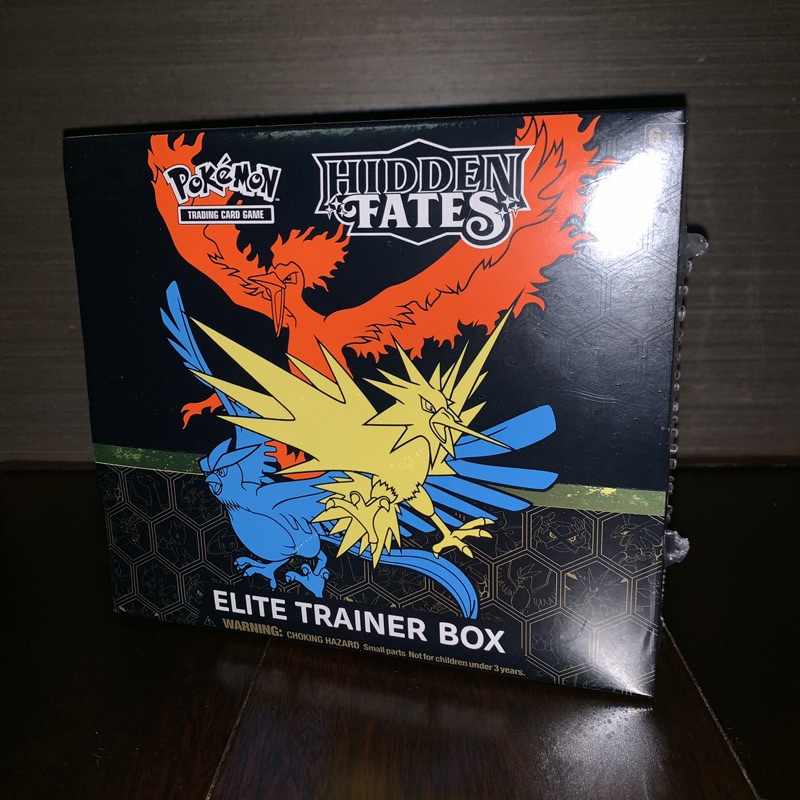 Pokemon - Hidden Fates Elite Trainer Box - Factory Sealed New! ใหม่!