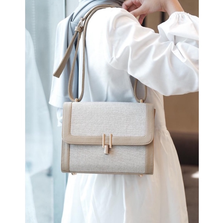 กระเป๋า AUDREY CAMEL