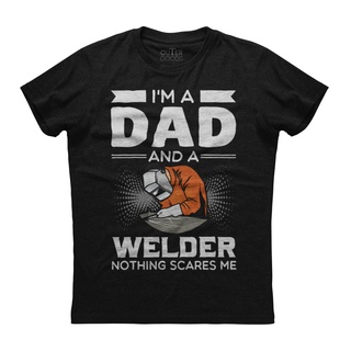 เสื้อยืดแขนสั้น ผ้าฝ้าย พิมพ์ลายการ์ตูน IM A Dad And A Welder FatherS Day ของขวัญวันพ่อ สําหรับผู้ชายสามารถปรับแต่งได้