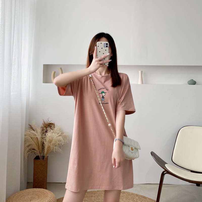 เดรสให้นม เดรสคลุมท้อง (2in1) ชุดให้นมปักลายเด็กใส่หมวก มี 2 สี [ชมพู,ครีม] ขนาดฟรีไซส์