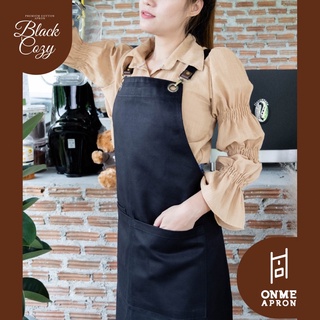 Onme apron ผ้ากันเปื้อนคอตตอนพรีเมี่ยมรุ่น  Black Cozy โฉมใหม่!ผ้ากันเปื้อนร้านกาแฟ cafe Barista Apron ผ้ากันเปื้อนสีดำ