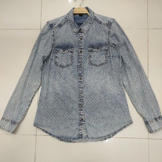 แบรนด์ forever 21 เสื้อยีนส์ฟอกหญิง อก32-38 นิ้ว