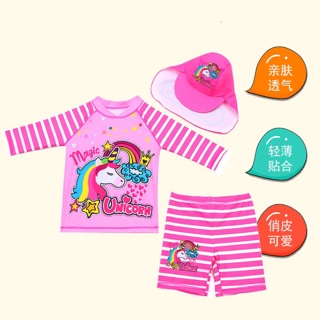 ชุดว่ายน้ำแบบเสื้อกางเกงพร้อมหมวก ลายยูนิ