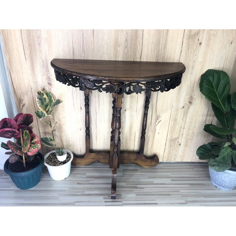 โต๊ะครึ่งวงกลม ลายองุ่น วางของโชว์ ขนาด ลึก37 ยาว 75 สูง 78 เซนติเมตร