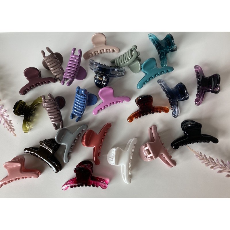 กิ๊บหนีบผมเกาหลี4 Cm1 ชิ้น))🇰🇷 นำเข้าจากเกาหลี MADE  in KOREA ของแท้   คุณภาพเยี่ยม สำหรับหนีบผมด้านหน้า หนีบอ่านหนังสือ