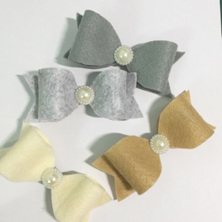 Felt bow