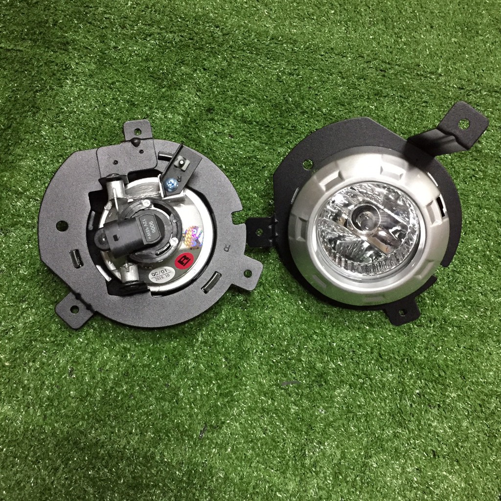 ไฟตัดหมอก สปอตไลท์ Mitsubishi Triton 2005-2008