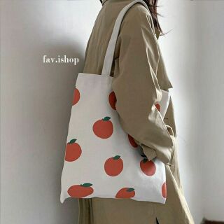 พร้อมส่ง!!!!!!!!!
Grape Fruit tote bag 
กระเป๋าผ้าแคนวาส พิมพ์ลาย grape fruit