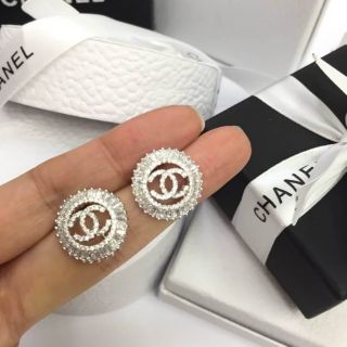 Chanel earring