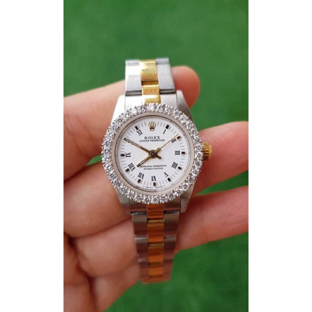 นาฬิกา Rolex 2K Lady หน้าขาวโรมันล้อมเพชรน้ำ 98 3 ตัง เข็มทอง สายเต้าหู้หูตัน แท้ 100%