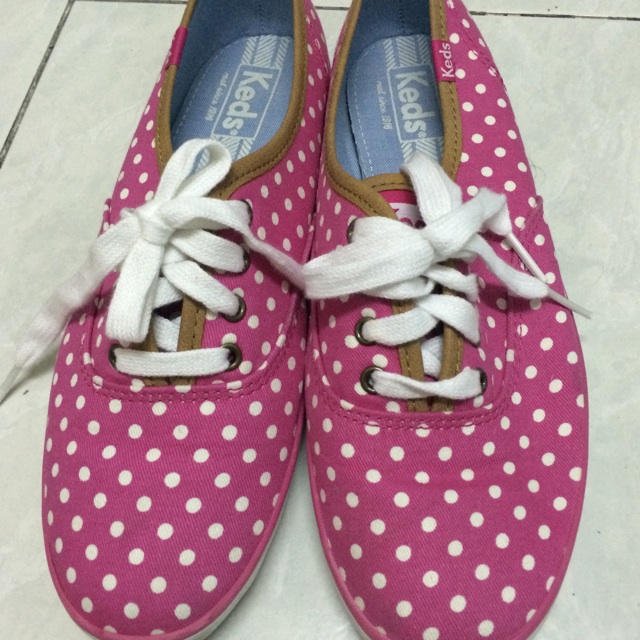 รองเท้า Keds