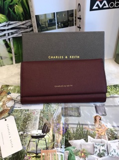 กระเป๋าเงินใบยาว CHARLES TASSEL LONG WALLET