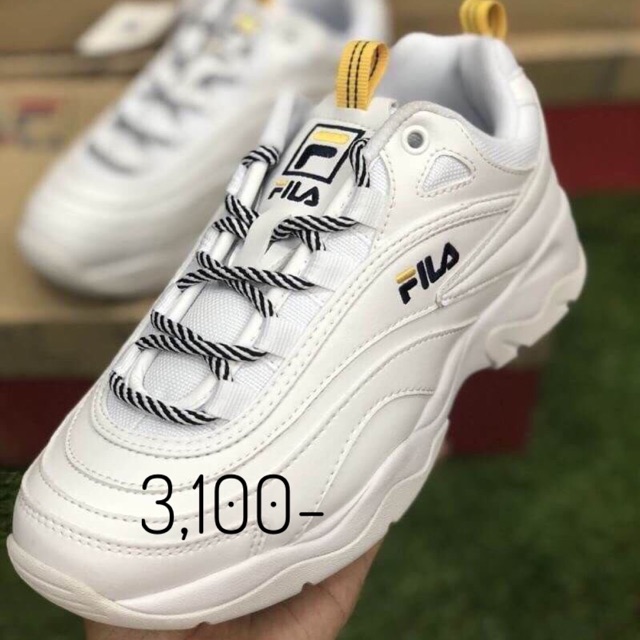 รองเท้าผ้าใบ Fila