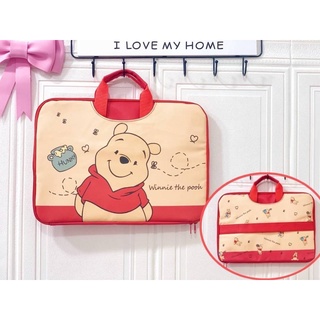 POOH  YL  กระเป๋าโน๊ตบุ๊ค กระเป๋าNOTEBOOK งานหนังPU บุนื่ม มีช่่องแบ่งหลายช่อง ขนาด 43x31cm ขนาด15.6นิ้ว        8118