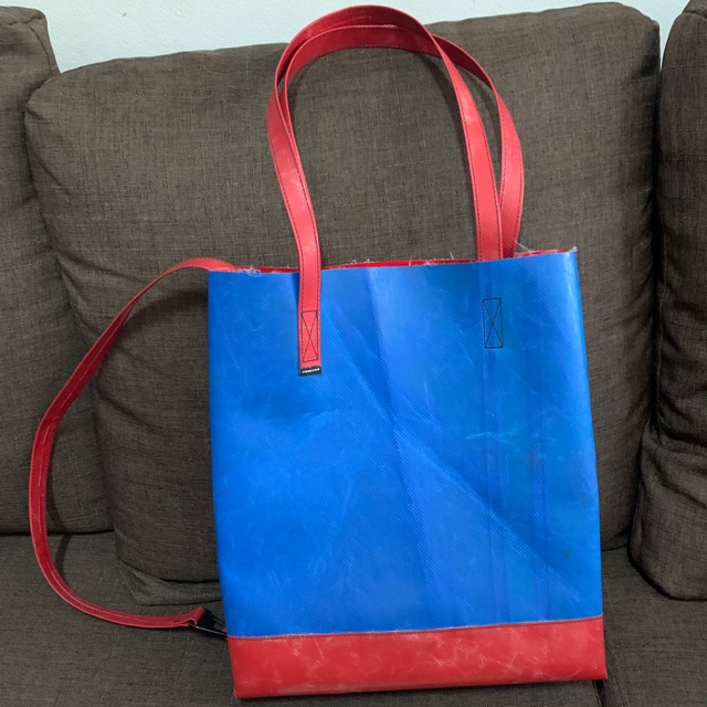 ⛔️sold⛔️Freitag Maurice  สีแดงน้ำเงิน