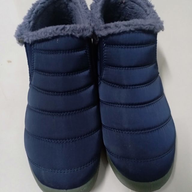 รองเท้าลุยหิมะมือสอง