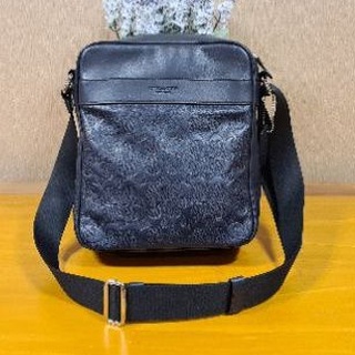 SALE!!!!@ Used Coach leather messenger black