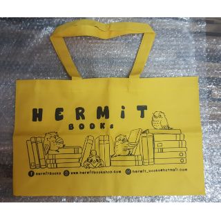 [พร้อมส่ง] กระเป๋าผ้า Hermit books 250 บาท