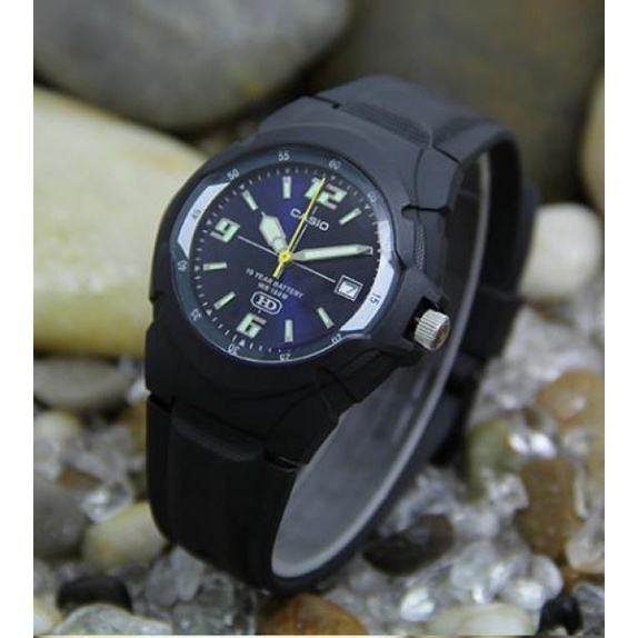 Casio รุ่น MW-600F-2A นาฬิกาข้อมือผู้ชาย สายเรซิ่นสีดำ หน้าปัดสีน้ำเงิน - มั่นใจ ของแท้ 100% รับประก