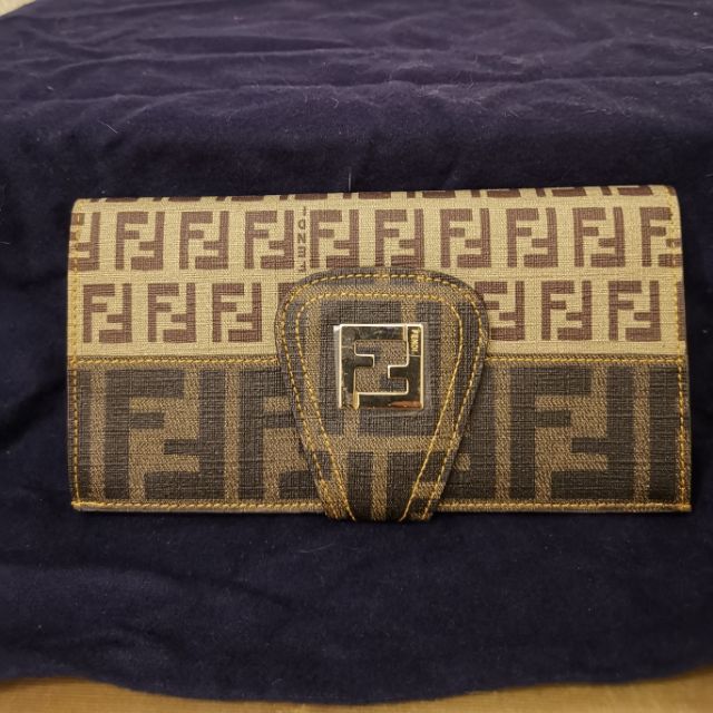 Fendi.กระเป๋าสตางค์