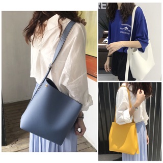 พร้อมส่ง 💕 กระเป๋าสะพายไหล่ มี 3 สี มีใบเล็กแถม (BB3)