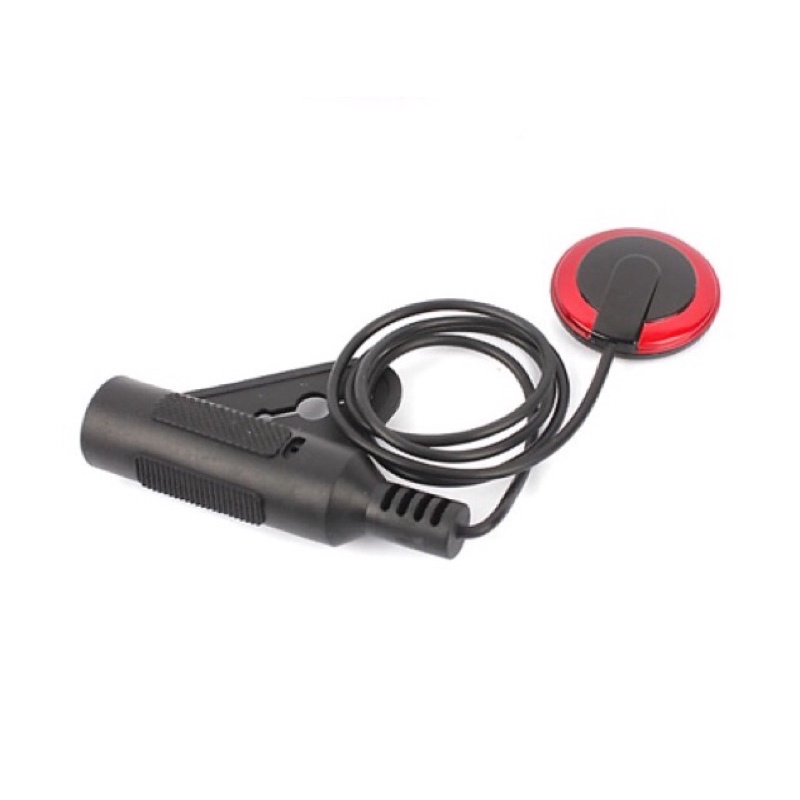 ปิ้กอัพกีต้าร์โปร่งรุ่น Pick JM-10 ใช้งานง่ายเพียงแค่ติดกับกีต้าร์โปร่งก็กลายเป็นกีต้าร์โปร่งไฟฟ้าแล้วจ้า