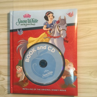 Snow White and the seven Dwarfs(book+cd) หนังสือนิทานปกนวมมือสอง -ak1